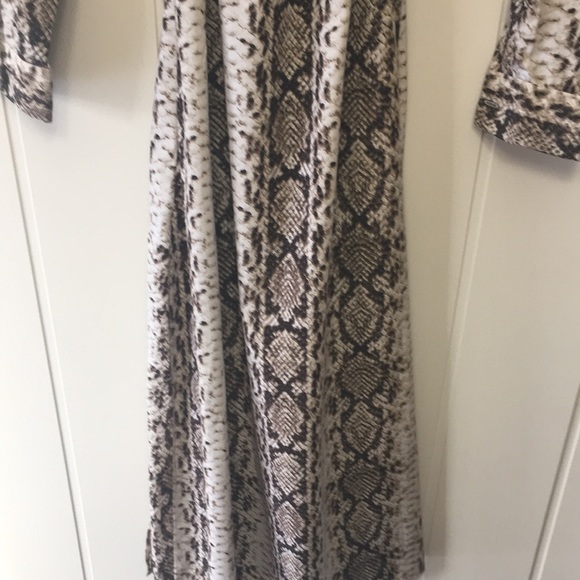 Ladies maxi ,long sleeve,snake print dress by Japna  large - Picture 10 of 14